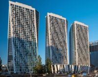 “Соціальні” квартири на Буковелі і в Manhattan’і: Кому купують житло українські платники податків за програмою “єОселя”